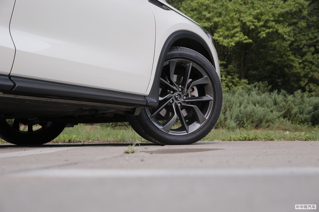 英菲尼迪QX50 2018款 2.0T 四驱旗舰 外观