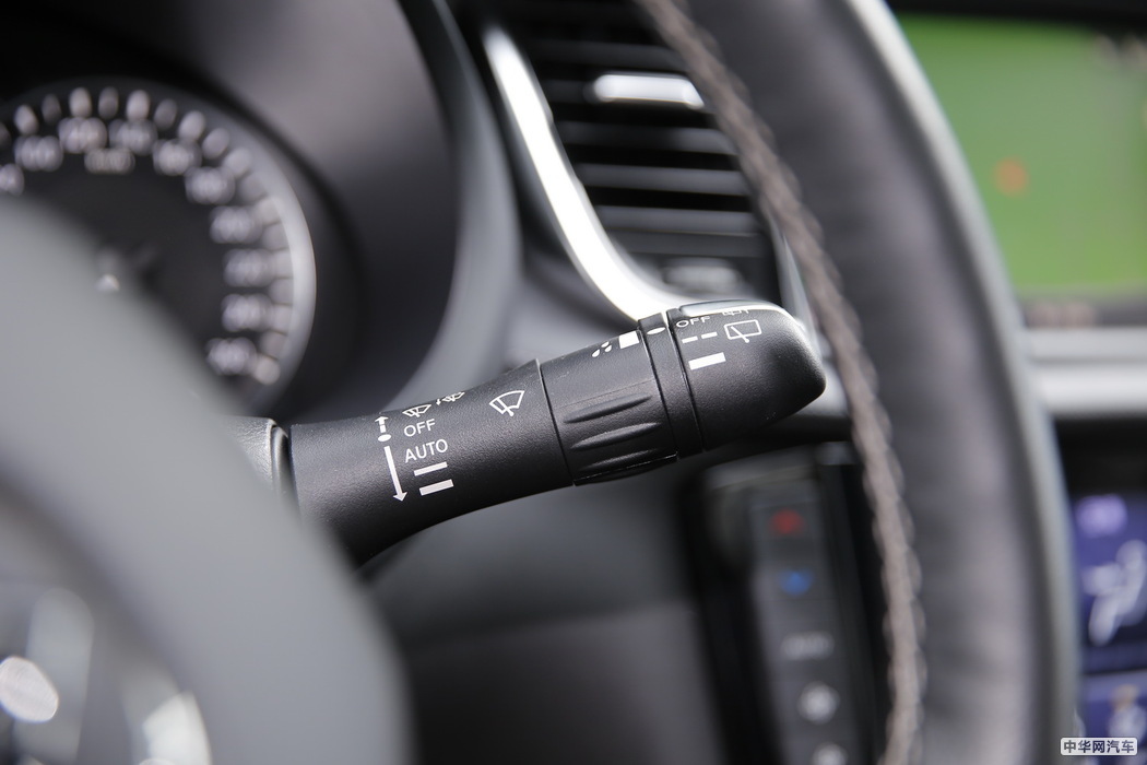 英菲尼迪QX50 2018款 2.0T 四驱旗舰 内饰