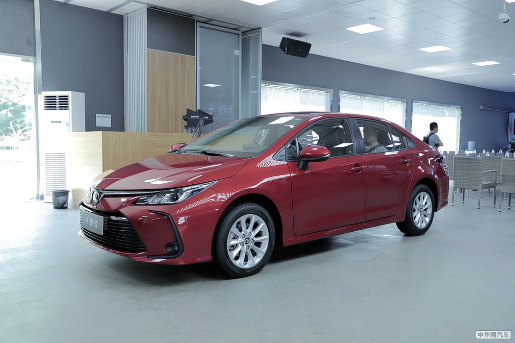 卡罗拉双擎E+ 2019款 1.8L 旗舰版 组图