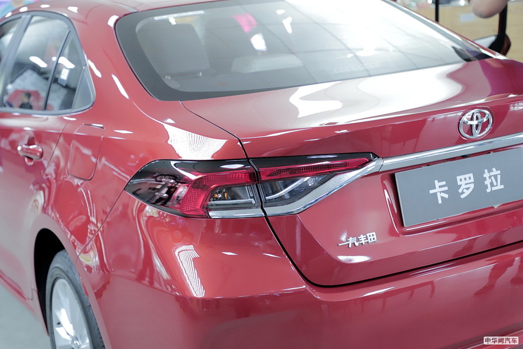 卡罗拉双擎E+ 2019款 1.8L 旗舰版 组图