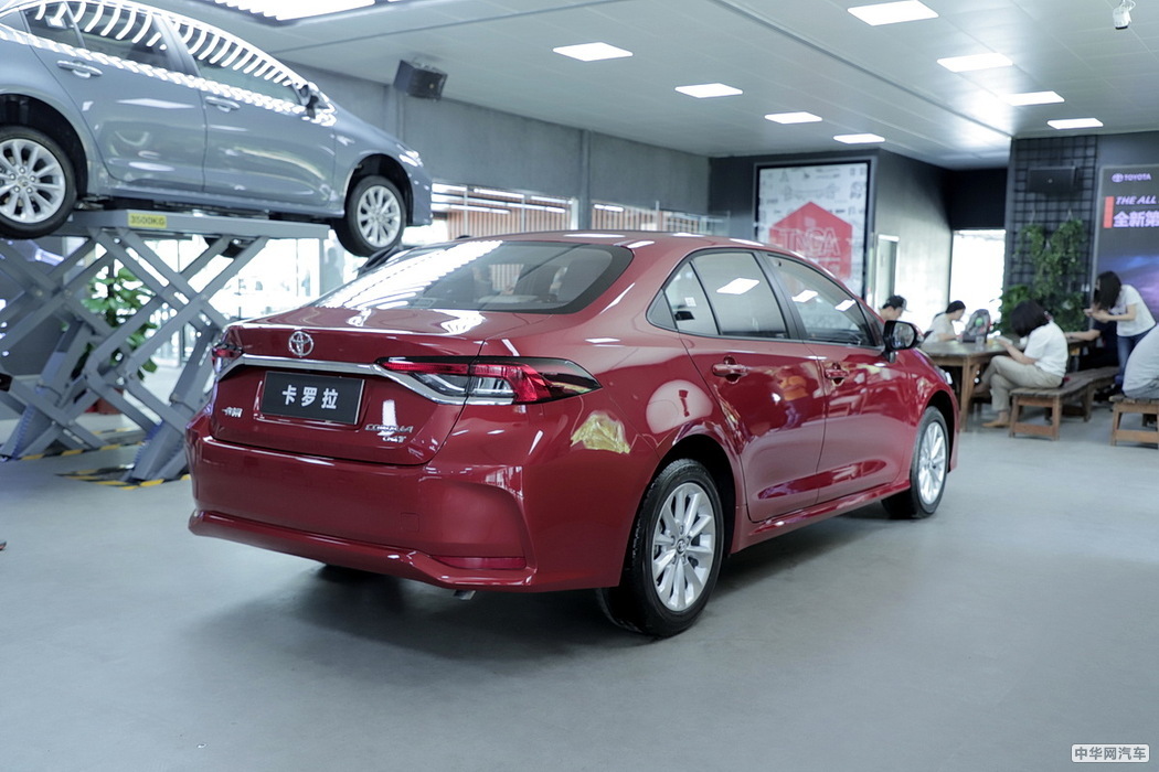 卡罗拉双擎E+ 2019款 1.8L 旗舰版 组图