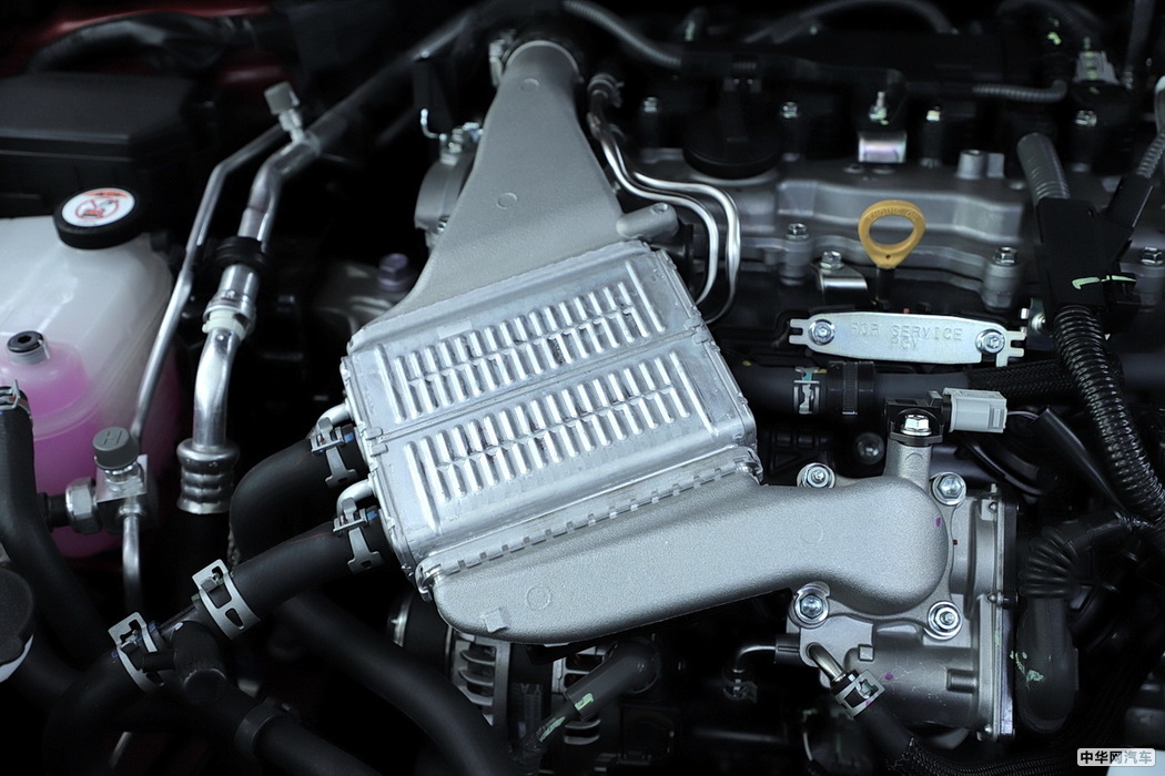 卡罗拉双擎E+ 2019款 1.8L 旗舰版 组图