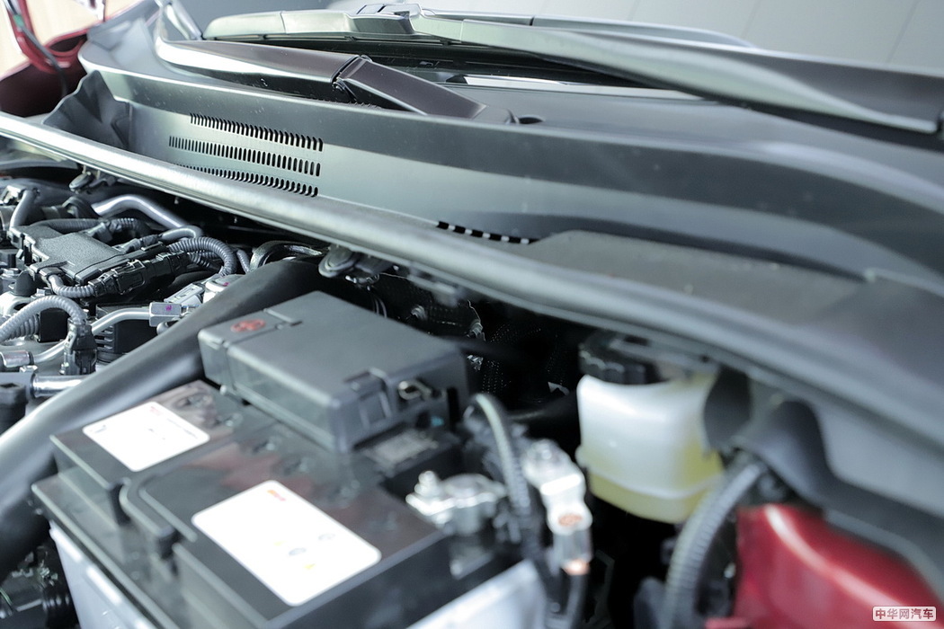 卡罗拉双擎E+ 2019款 1.8L 旗舰版 组图