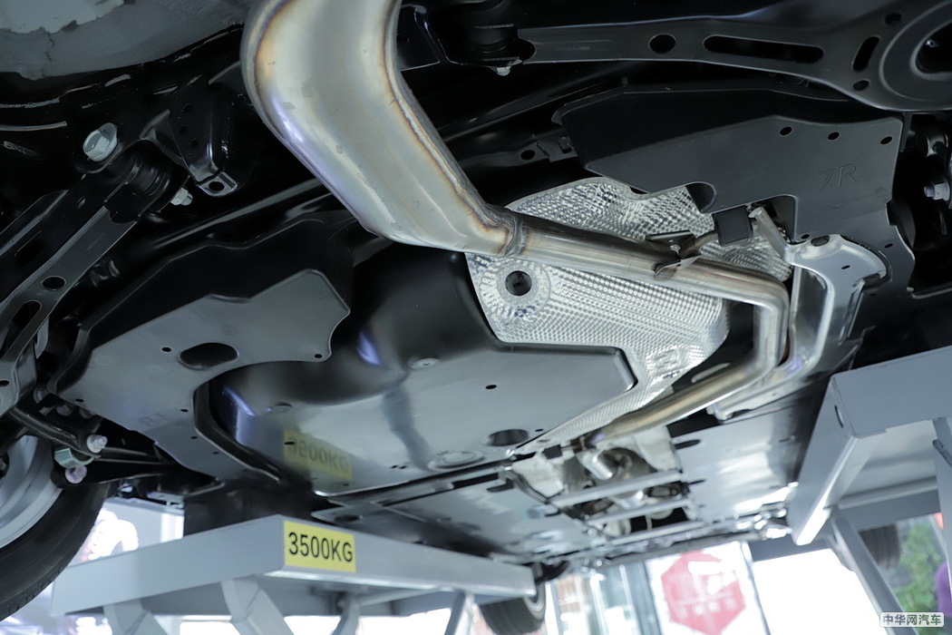 卡罗拉双擎E+ 2019款 1.8L 旗舰版 组图