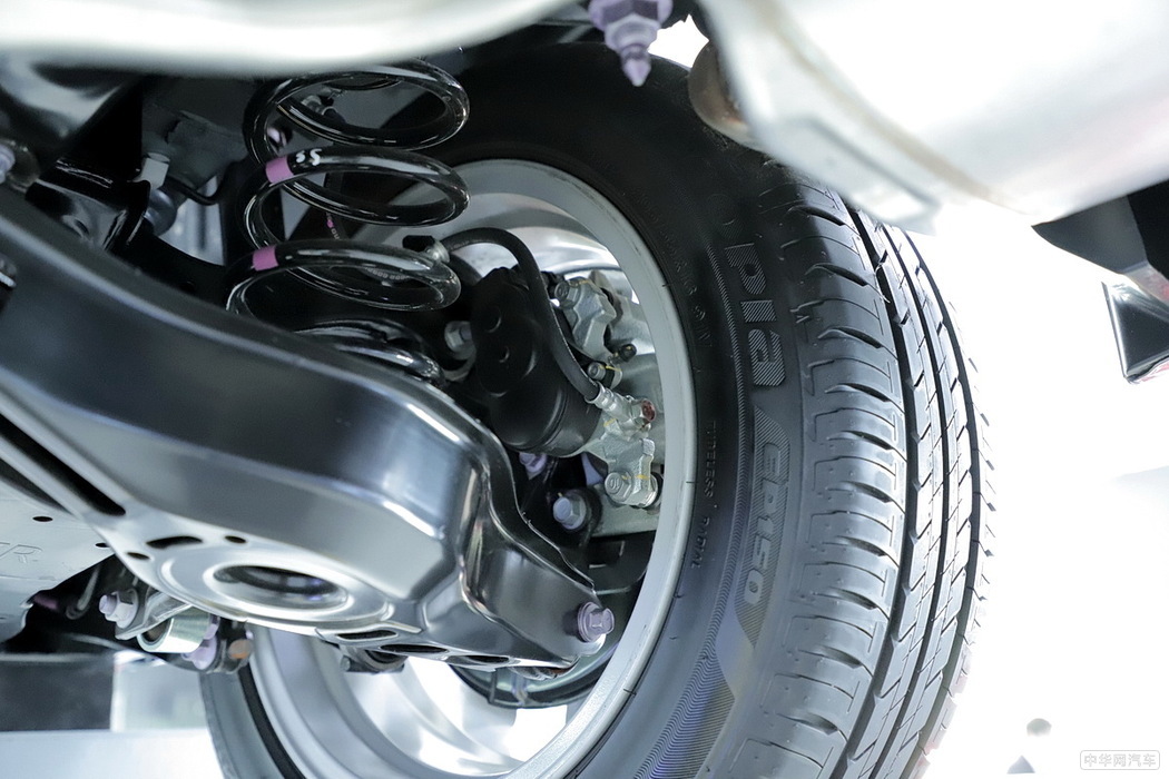 卡罗拉双擎E+ 2019款 1.8L 旗舰版 组图