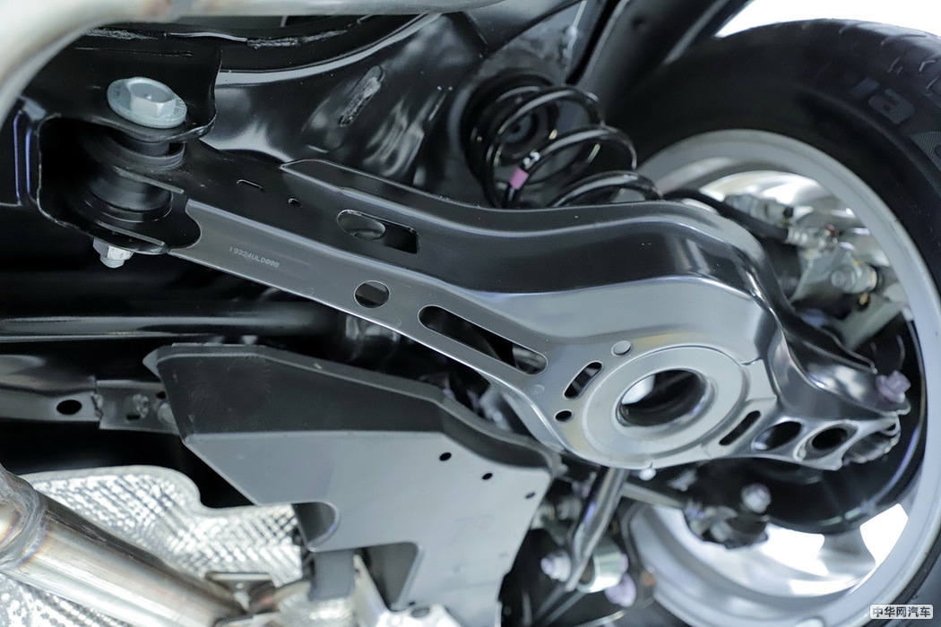 卡罗拉双擎E+ 2019款 1.8L 旗舰版 组图