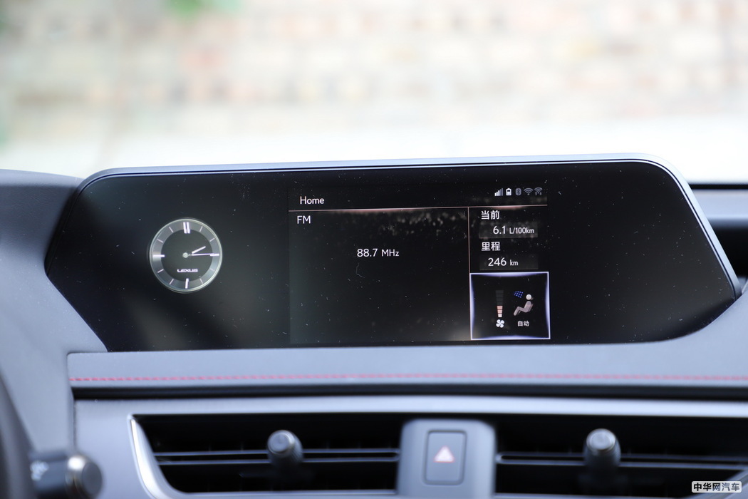 雷克萨斯UX 2019款 260h F SPORT全驱版 国VI 内饰