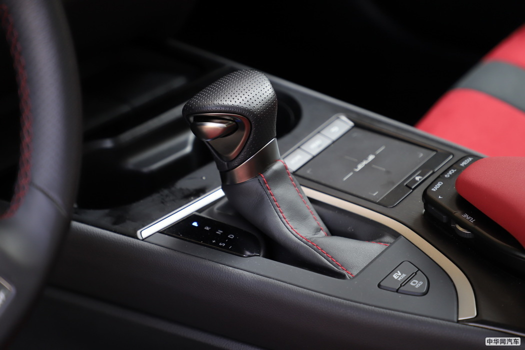 雷克萨斯UX 2019款 260h F SPORT全驱版 国VI 内饰