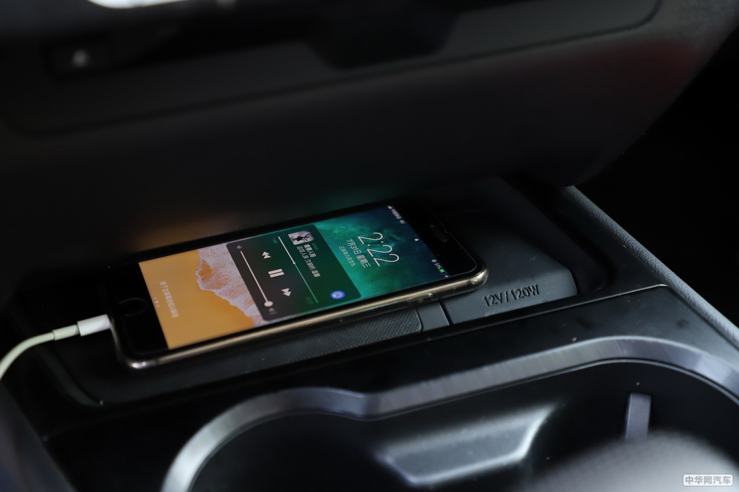 雷克萨斯UX 2019款 260h F SPORT全驱版 国VI 其他