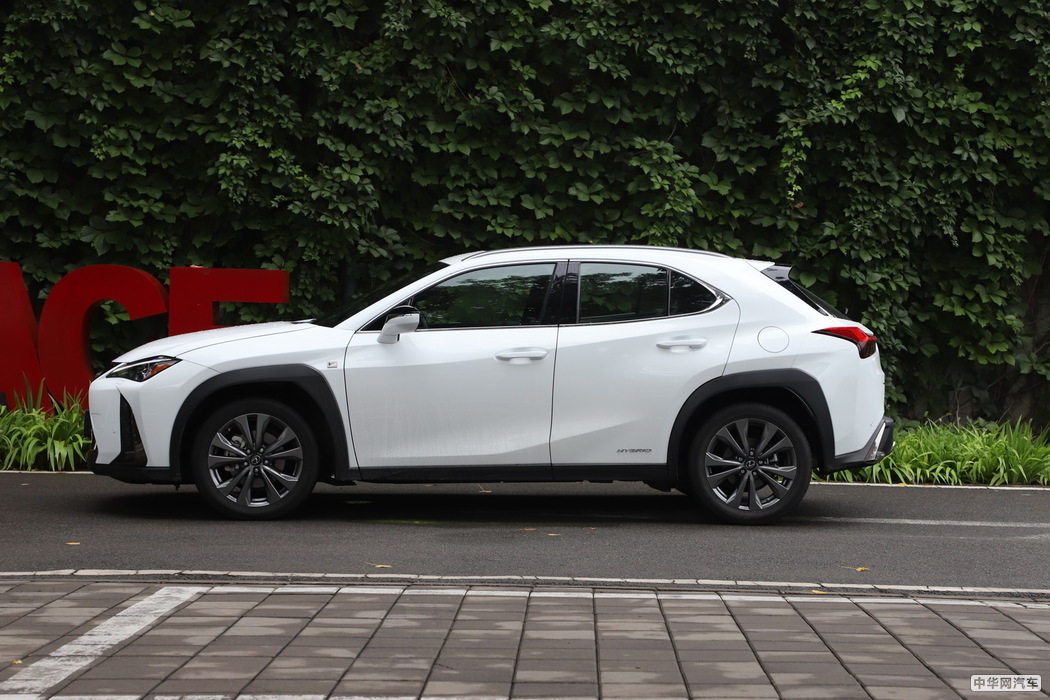 雷克萨斯UX 2019款 260h F SPORT全驱版 国VI 外观