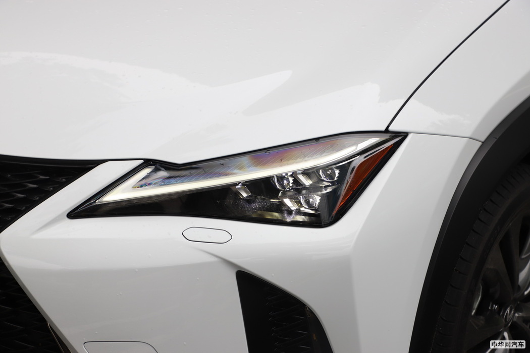 雷克萨斯UX 2019款 260h F SPORT全驱版 国VI 外观