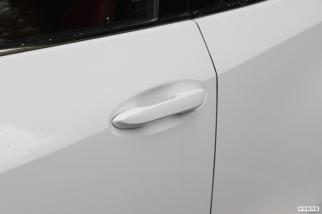 雷克萨斯UX 2019款 260h F SPORT全驱版 国VI 外观