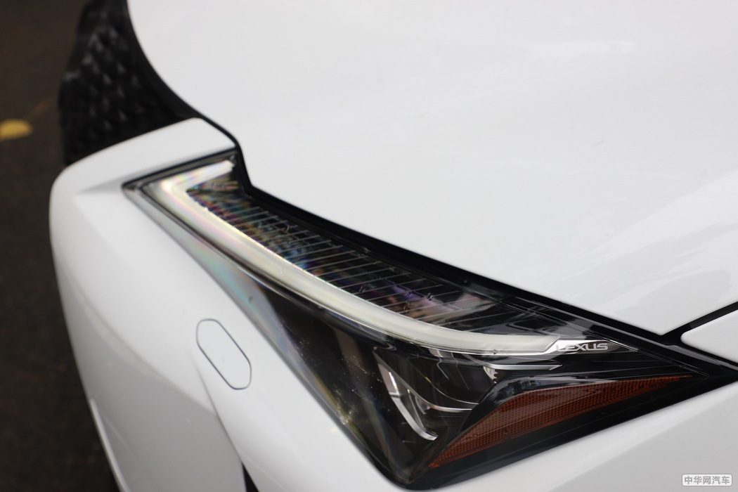 雷克萨斯UX 2019款 260h F SPORT全驱版 国VI 其他