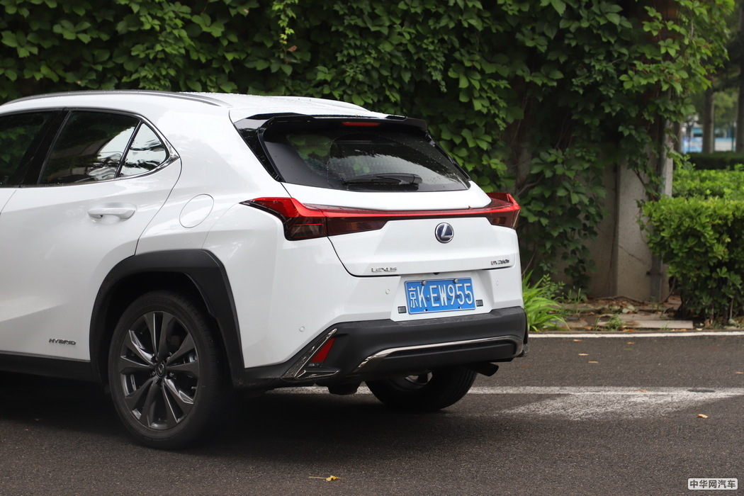 雷克萨斯UX 2019款 260h F SPORT全驱版 国VI 其他