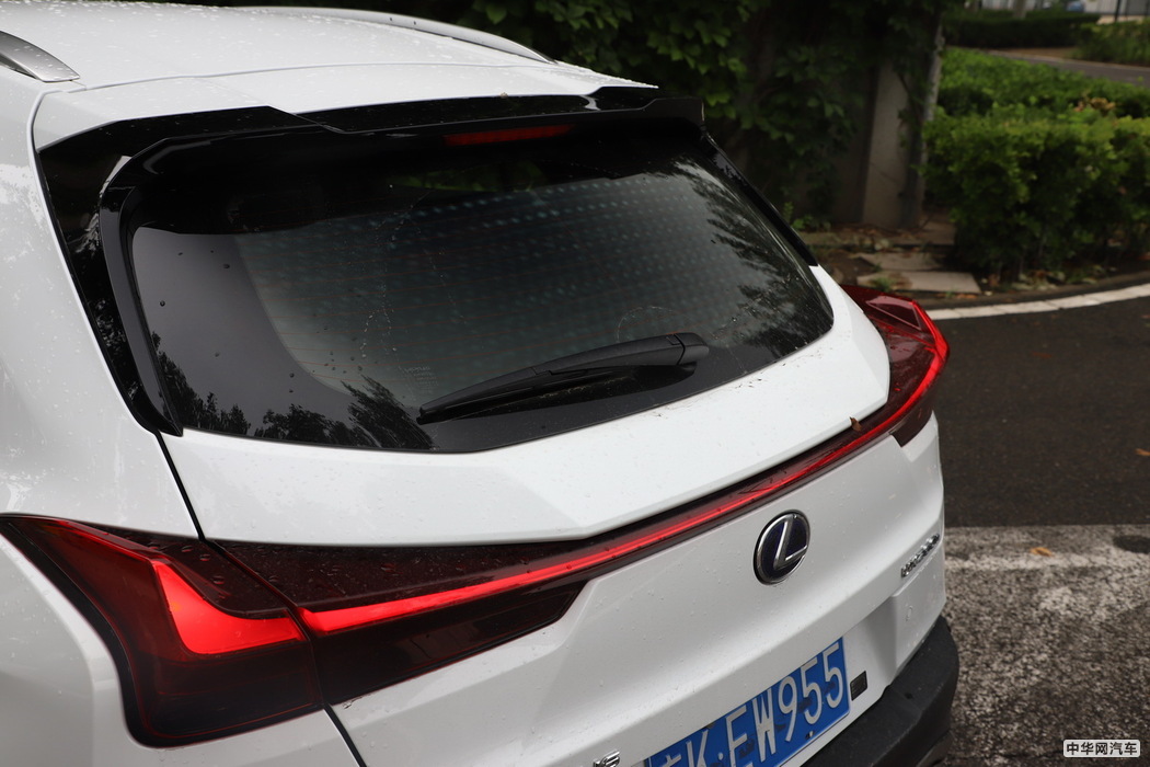 雷克萨斯UX 2019款 260h F SPORT全驱版 国VI 外观