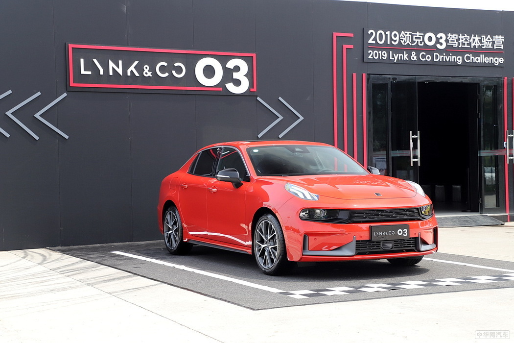 领克03