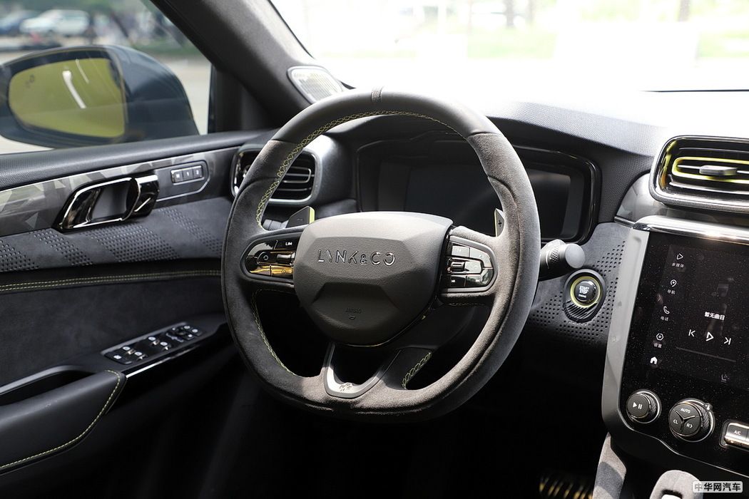 领克03 2019款 03+ 2.0TD 自动性能套装版 组图