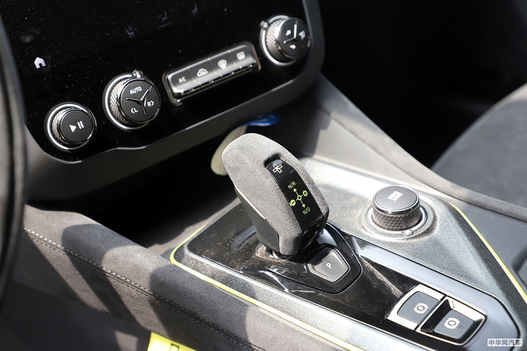 领克03 2019款 03+ 2.0TD 自动性能套装版 组图