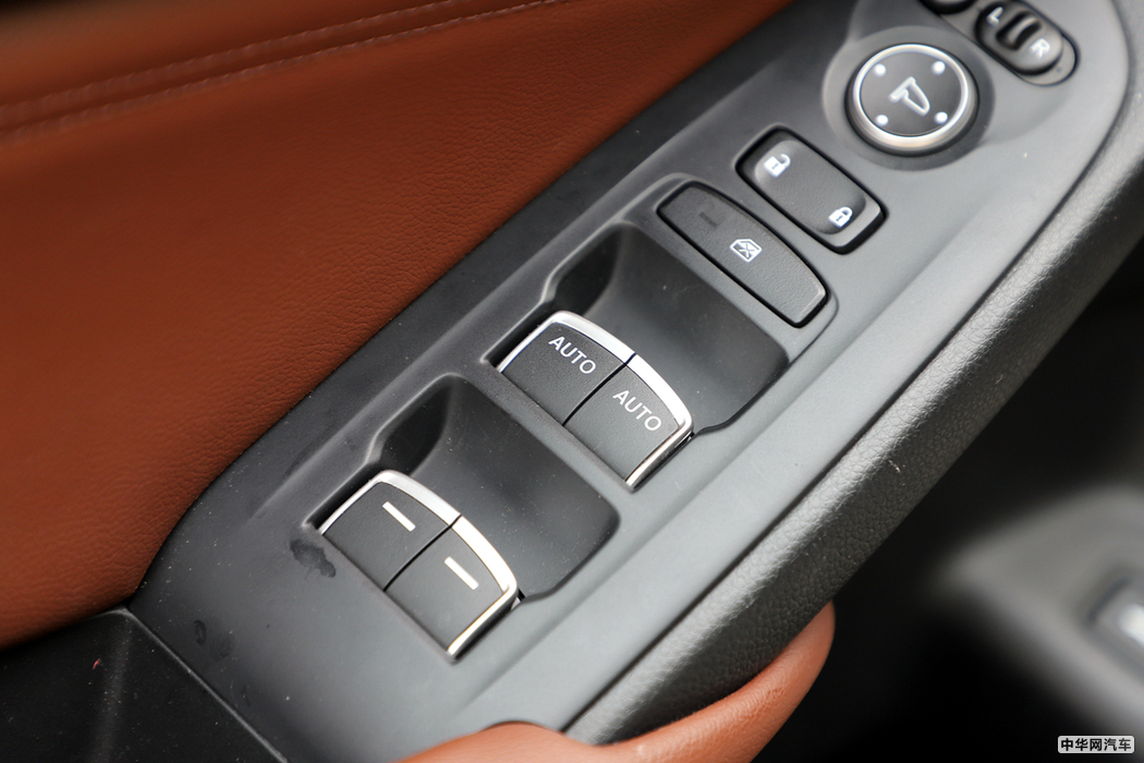 INSPIRE 2019款 260TURBO 精耀 VI 内饰