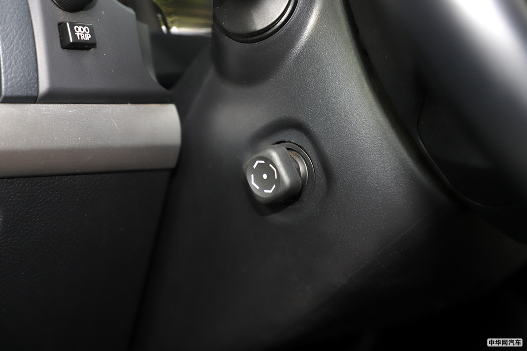 普拉多  2018款 3.5L 自动VX NAVI后挂 内饰