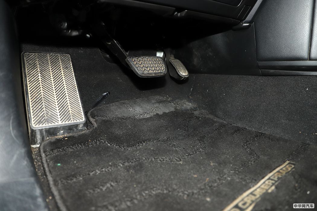 普拉多  2018款 3.5L 自动VX NAVI后挂 内饰