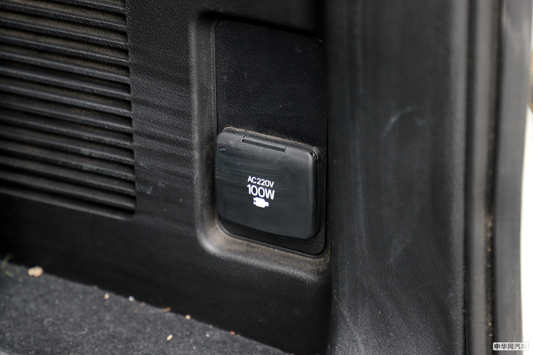 普拉多  2018款 3.5L 自动VX NAVI后挂 其他