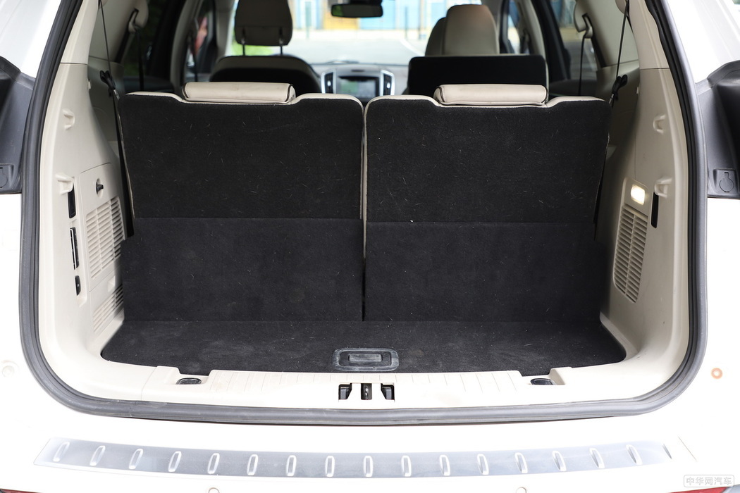 锐界 2019款 EcoBoost 245 四驱ST-Line 7座 空间