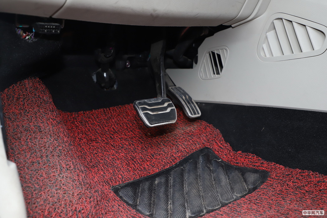 锐界 2019款 EcoBoost 245 四驱ST-Line 7座 内饰