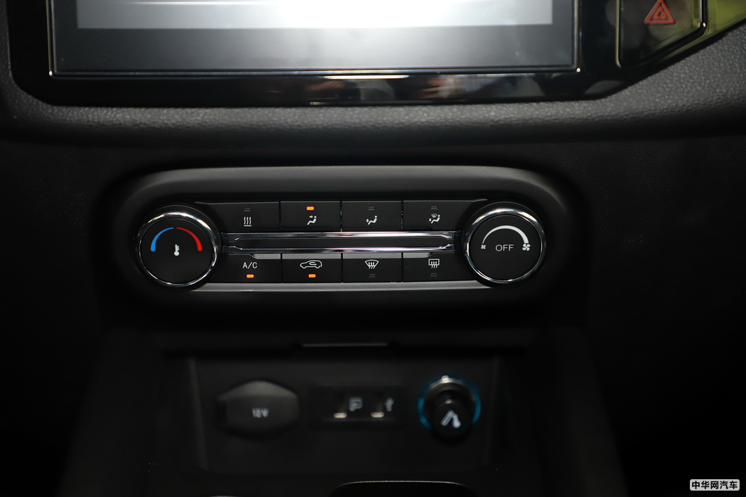 瑞虎e 2019款 尊享版 内饰