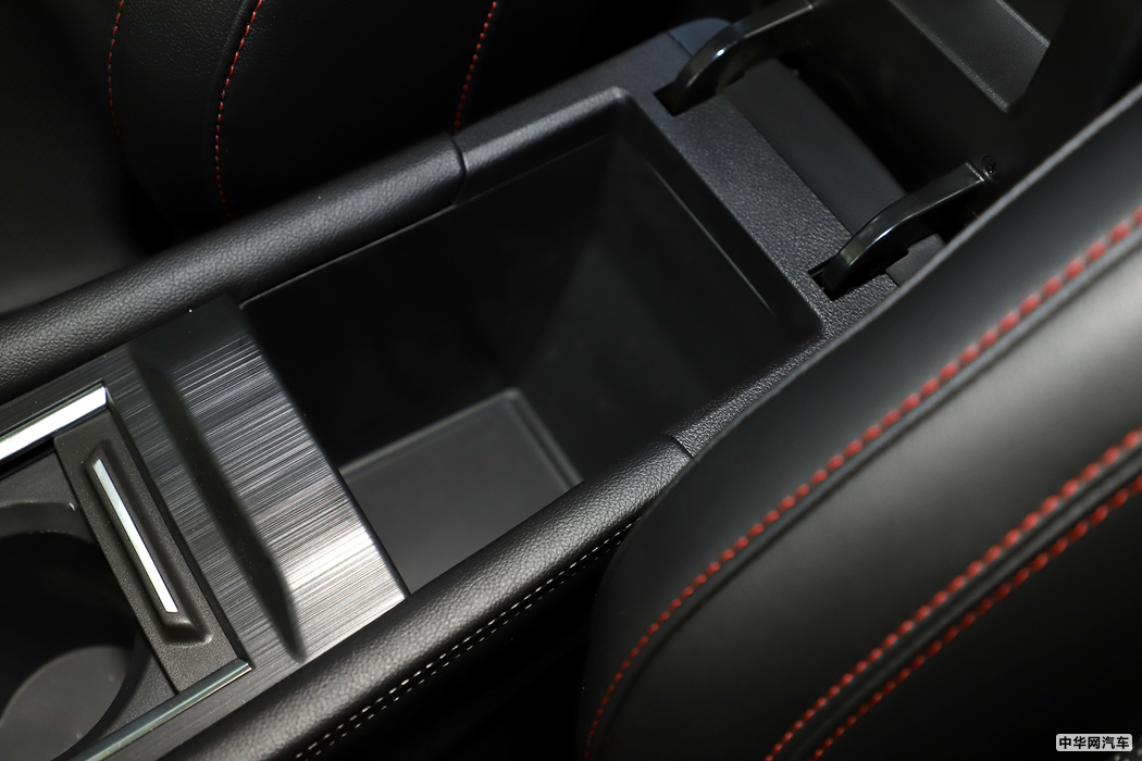 瑞虎e 2019款 尊享版 内饰
