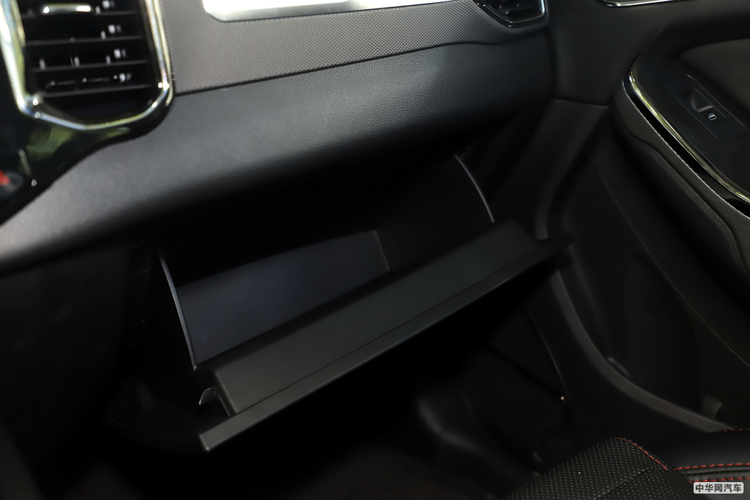 瑞虎e 2019款 尊享版 内饰
