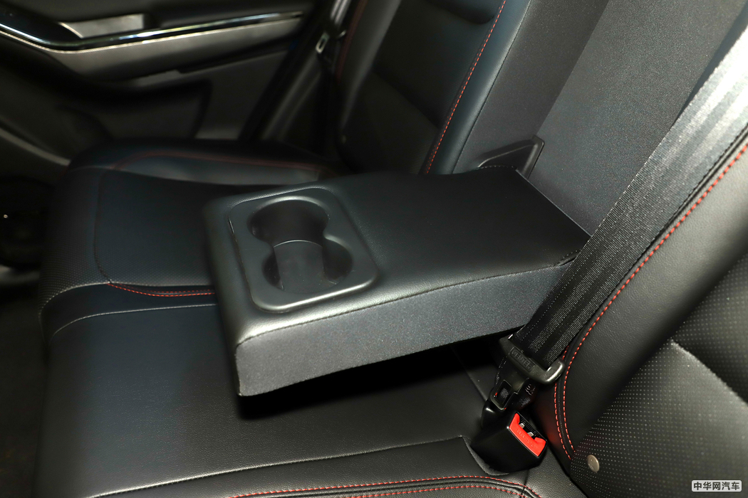 瑞虎e 2019款 尊享版 空间