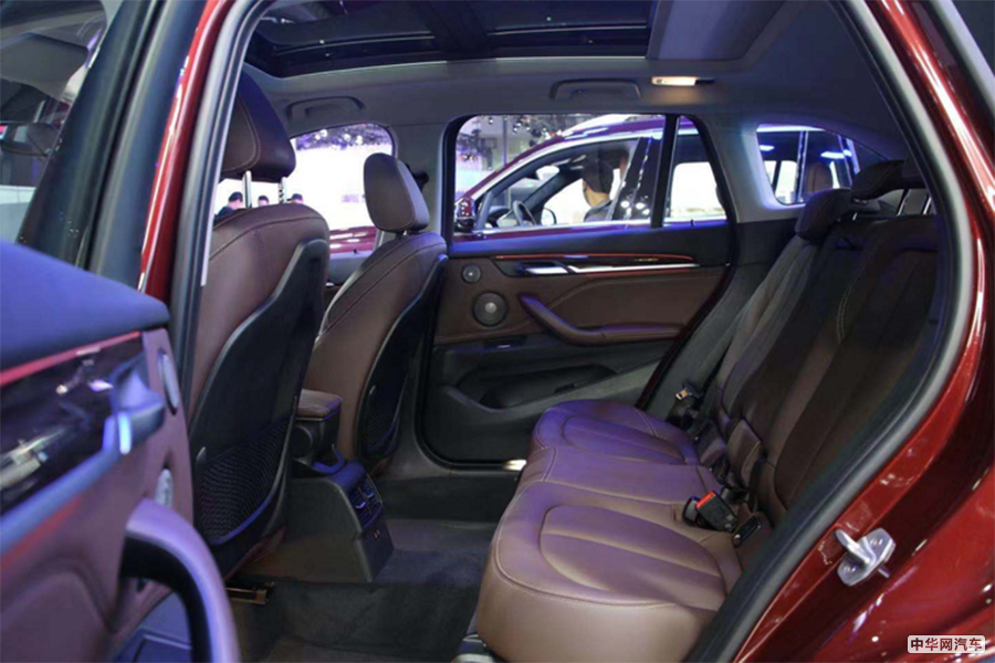 外观内饰均提升 新款宝马X1车型正式亮相