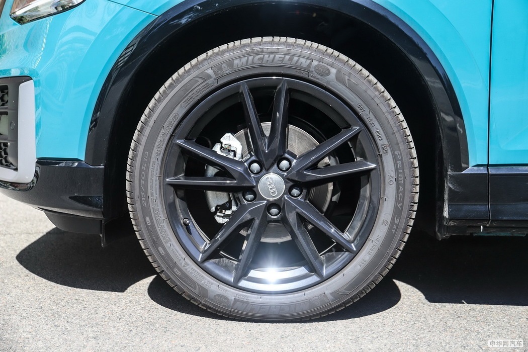 奥迪Q2L 2018款 35TFSI 时动感型 外观