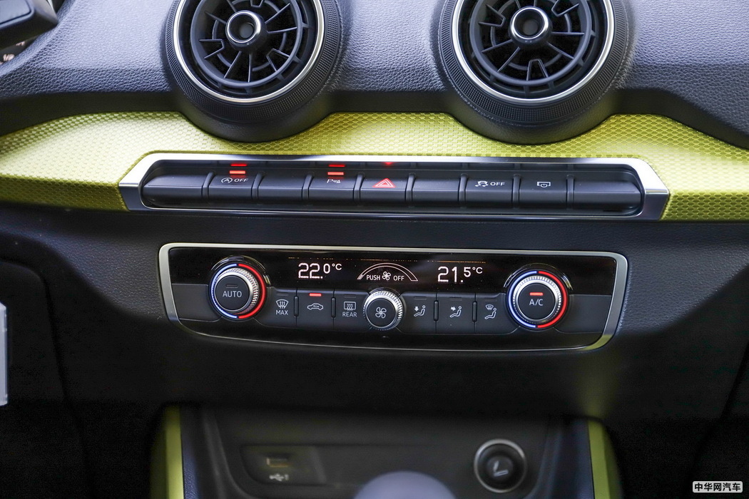 奥迪Q2L 2018款 35TFSI 时动感型 内饰