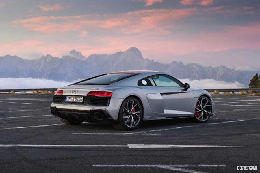 售价111.54万元起 新款奥迪R8 RWD系列官图发布