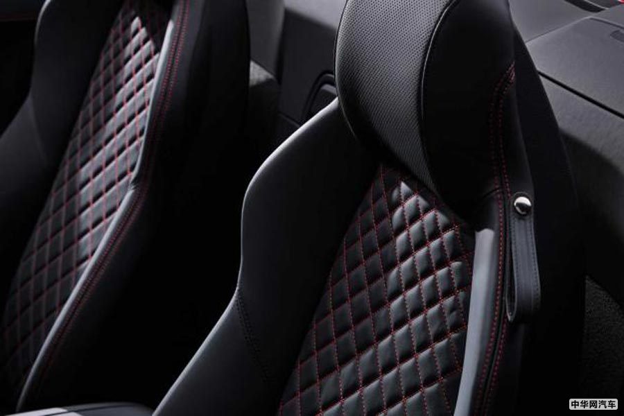 售价111.54万元起 新款奥迪R8 RWD系列官图发布