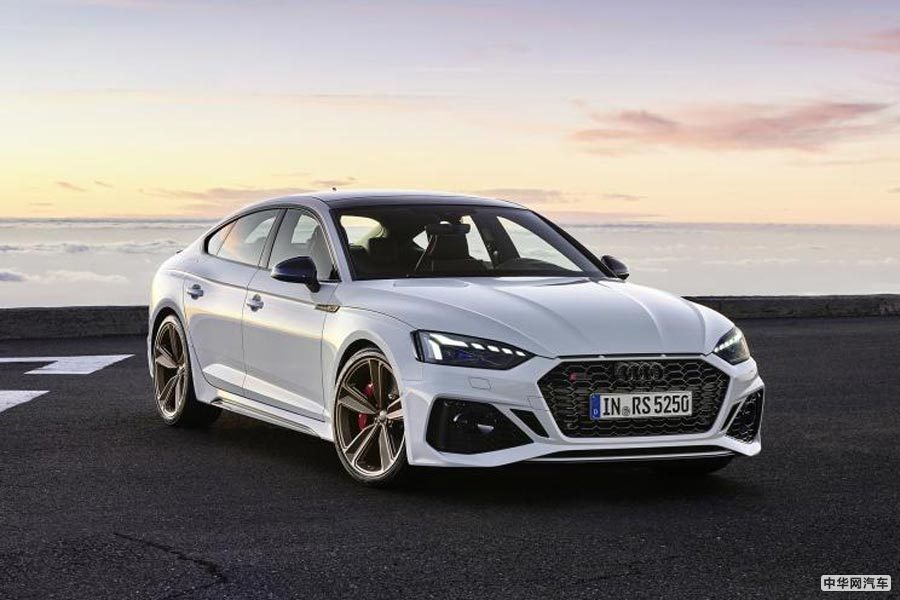 采用家族最新设计语言 新款奥迪RS 5官图发布 采用家族最新设计语言 新款奥迪RS 5官图发布