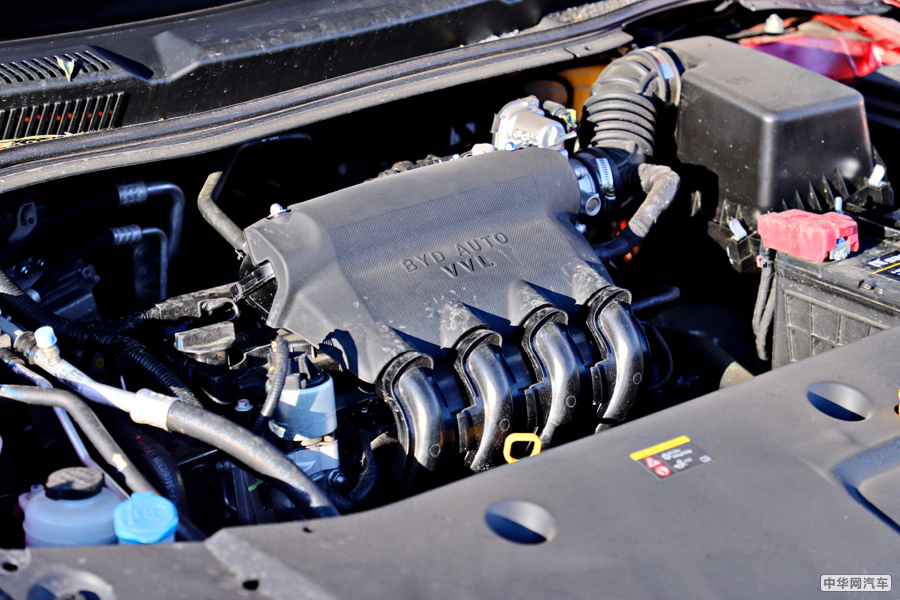 秦 2019款 1.5L 自动尊贵型 外观