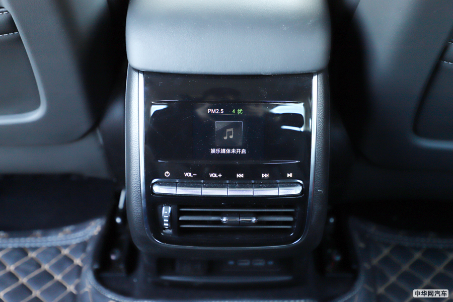 传祺GA6 2019款 270T 自动至尊版 空间