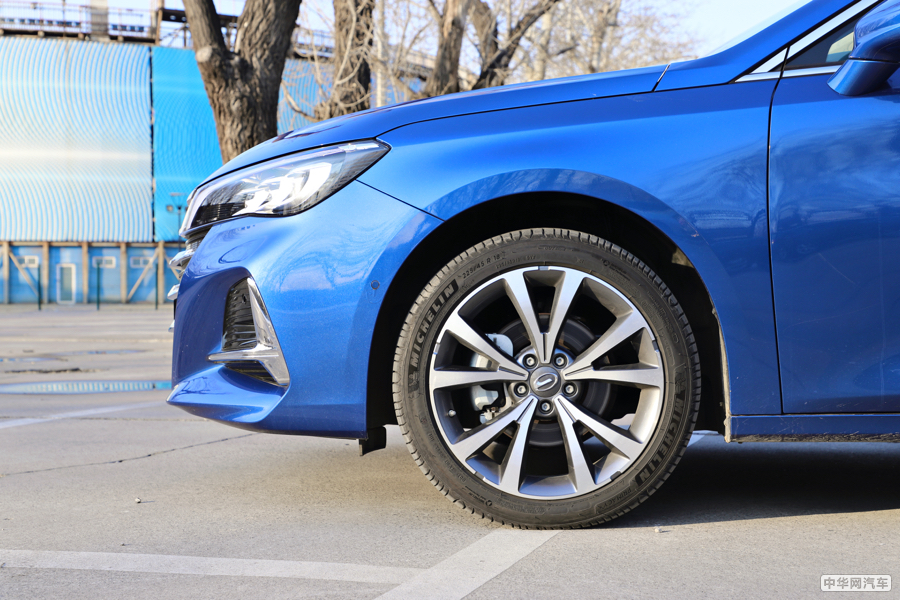 传祺GA6 2019款 270T 自动至尊版 外观