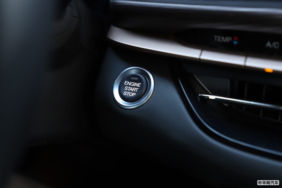 传祺GA6 2019款 270T 自动至尊版 内饰