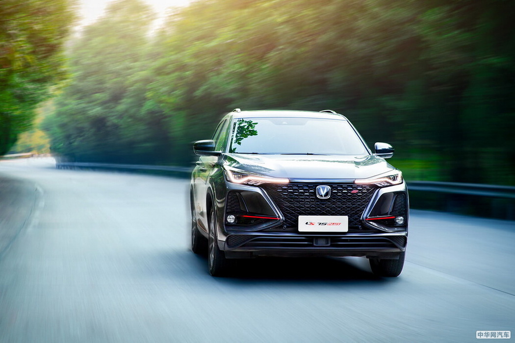 长安CS75 PLUS 2019款 1.5T 自动豪华型 组图