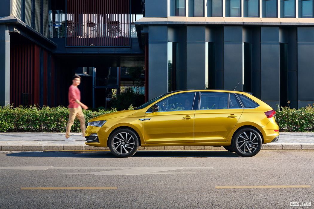 昕动 2020款 1.5L 自动运动版 组图