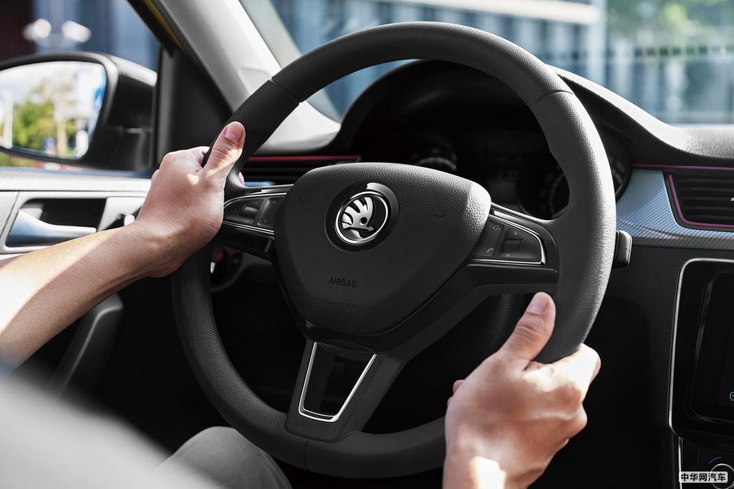 昕动 2020款 1.5L 自动运动版 组图