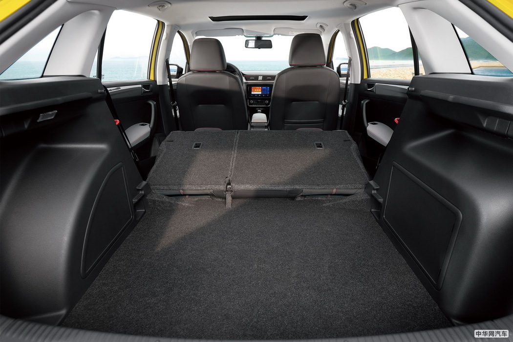 昕动 2020款 1.5L 自动运动版 组图