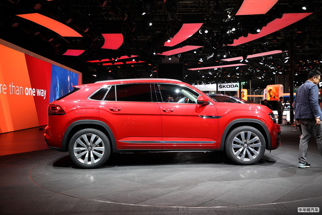 途昂X 2019款 530 V6 四驱尊崇旗舰版 组图