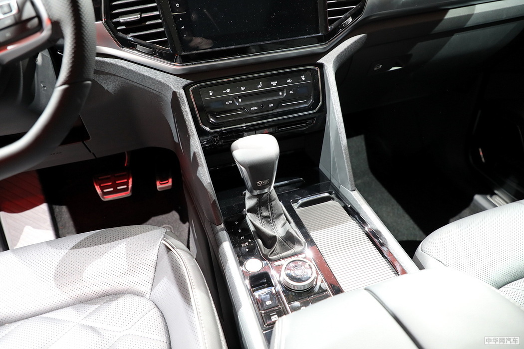 途昂X 2019款 530 V6 四驱尊崇旗舰版 组图