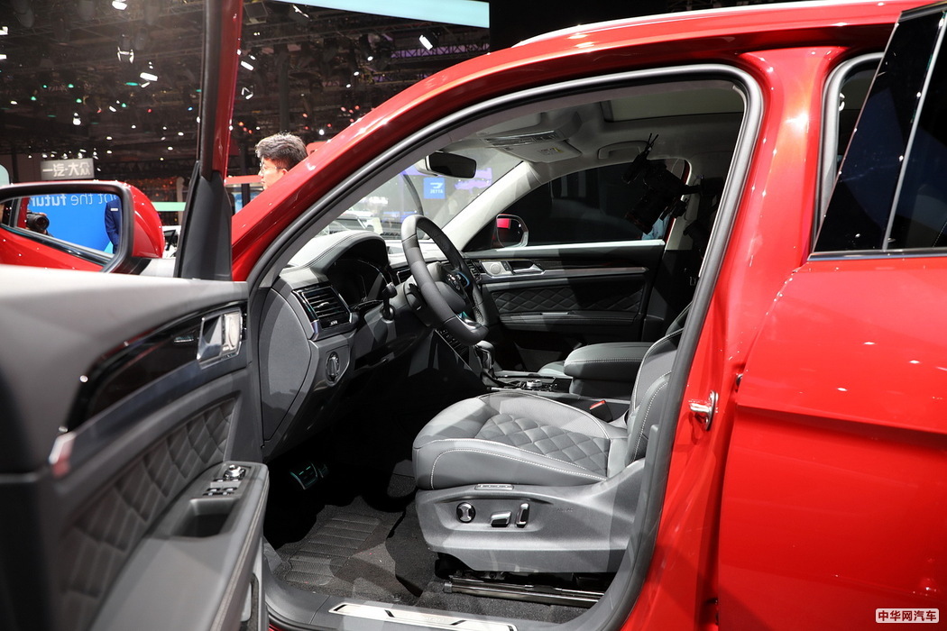 途昂X 2019款 530 V6 四驱尊崇旗舰版 组图