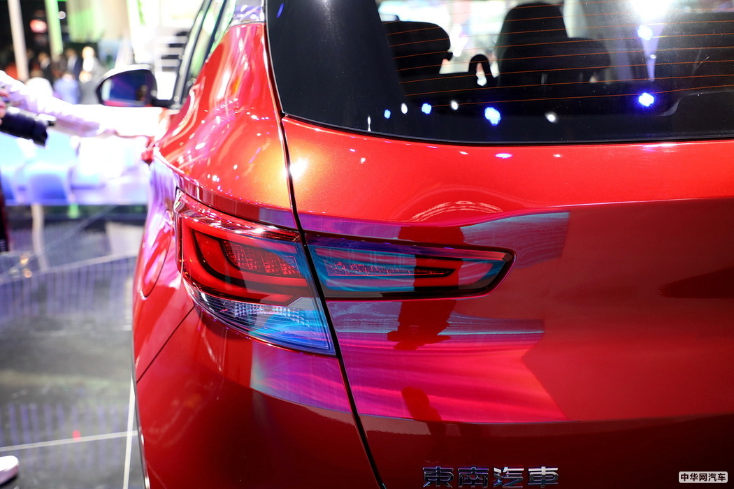 东南DX3 2019款 1.5T CVT旗舰型 国V 组图